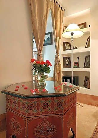 Double or Twin Room with Private Bathroom