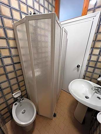 Economy Triple Room