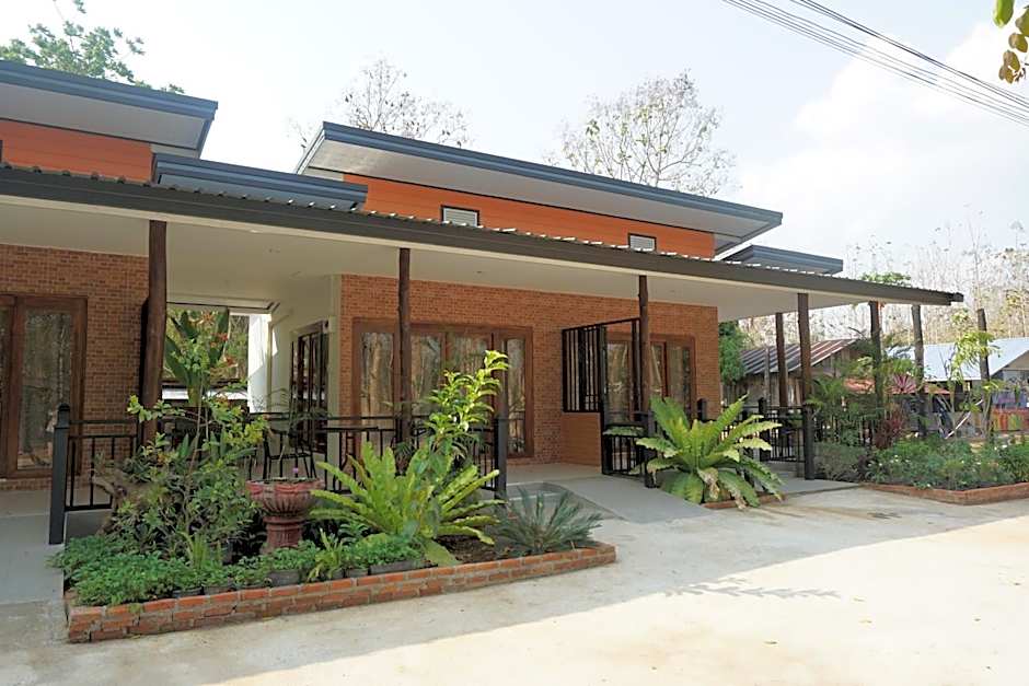 Samnaree Garden House