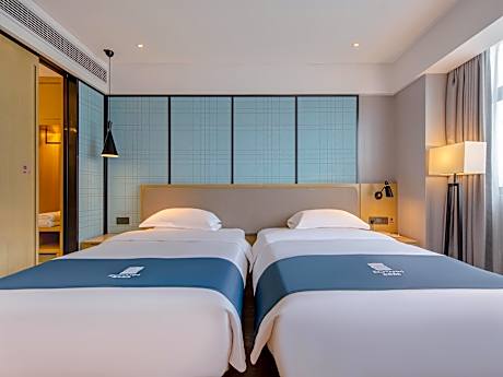 Comfort Twin with River View