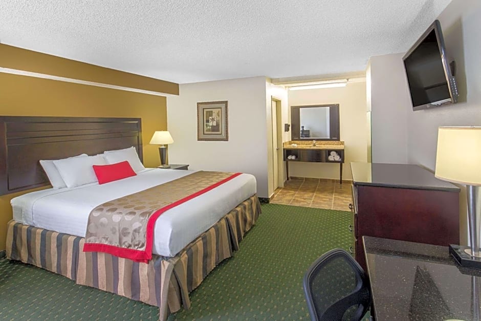 Ramada by Wyndham Ontario