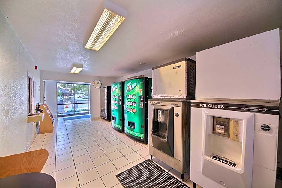 Motel 6-San Marcos, TX