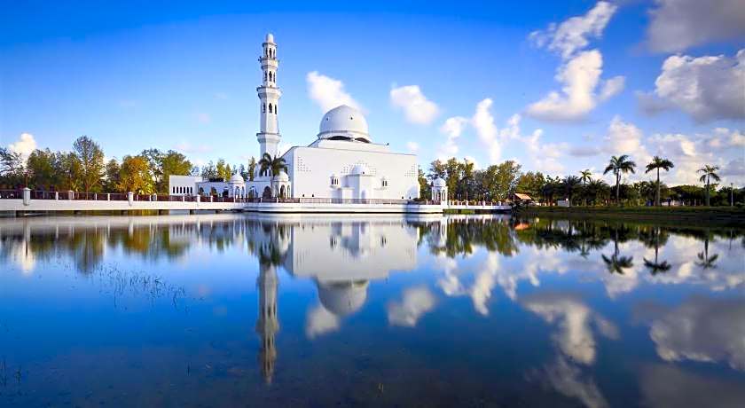 Super OYO 768 Fajar Baru Boutique Hotel