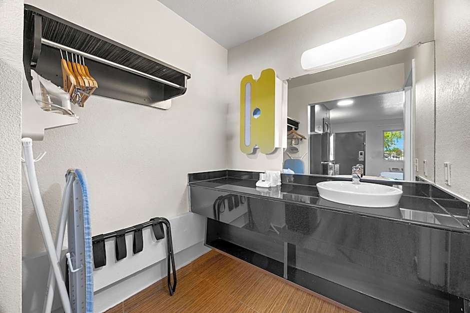 Motel 6-Fairfield, CA - Napa Valley