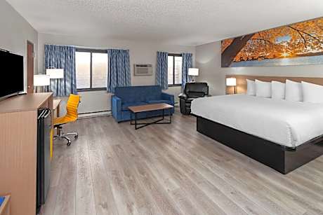 1 King Bed Business Room Non-Smoking