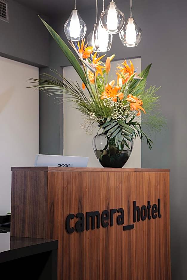 Camera Hotel