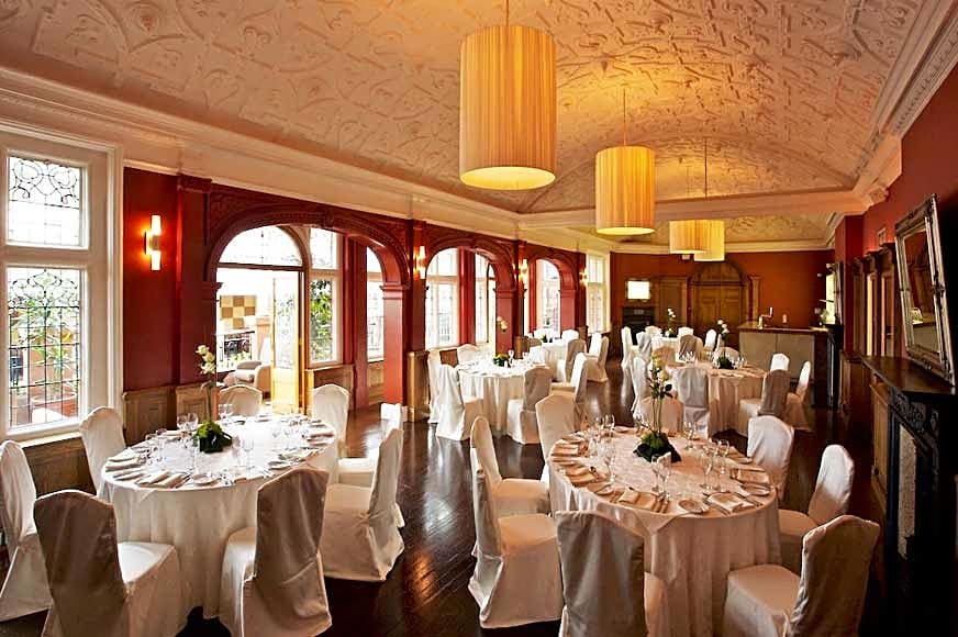 The Crown London, WorldHotels Distinctive