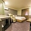 Hotel M story