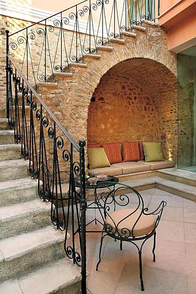 The Captain's House Boutique Hotel