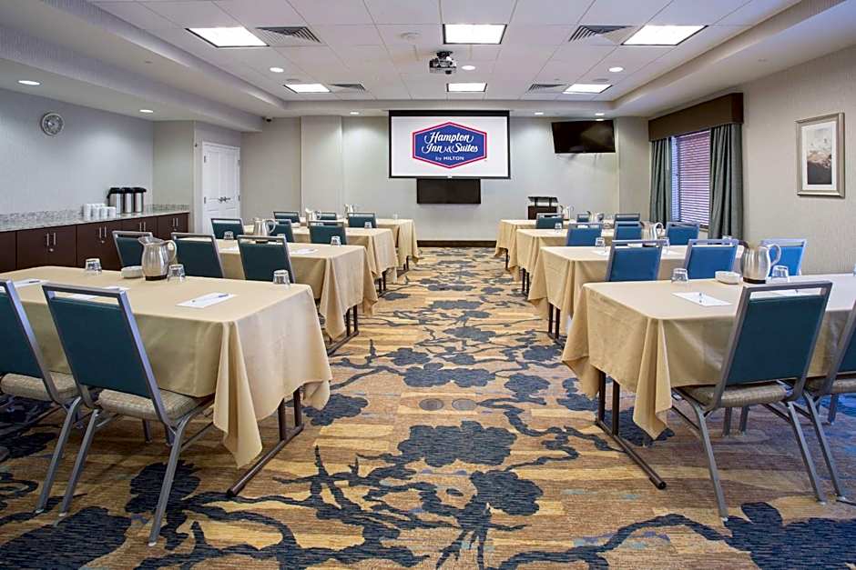 Hampton Inn By Hilton & Suites Denver Airport / Gateway Park