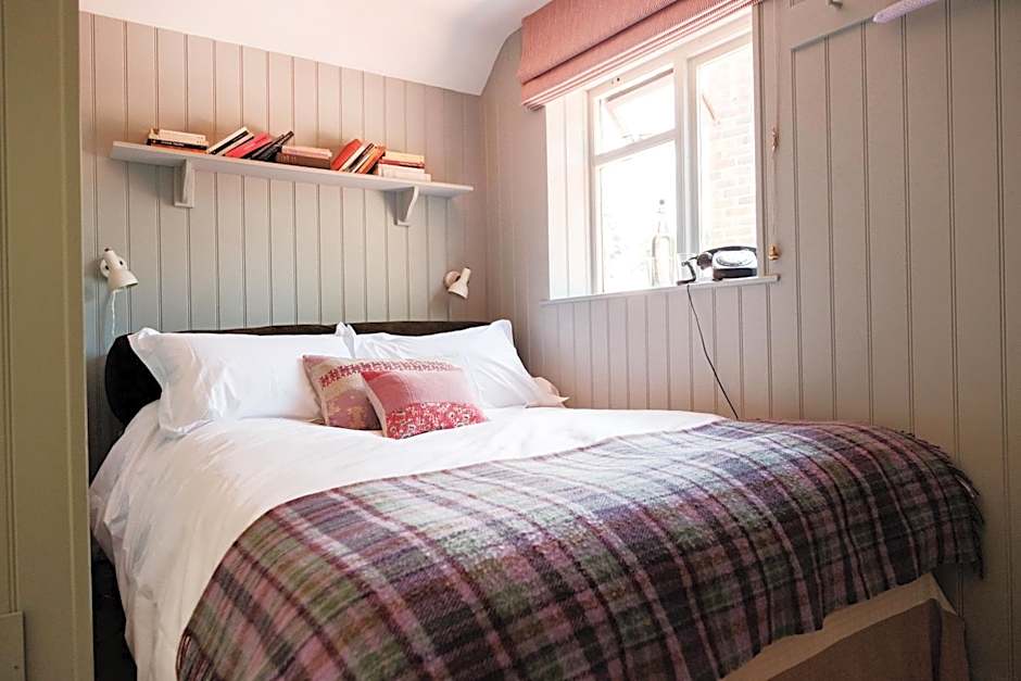 Bel And The Dragon-Churt