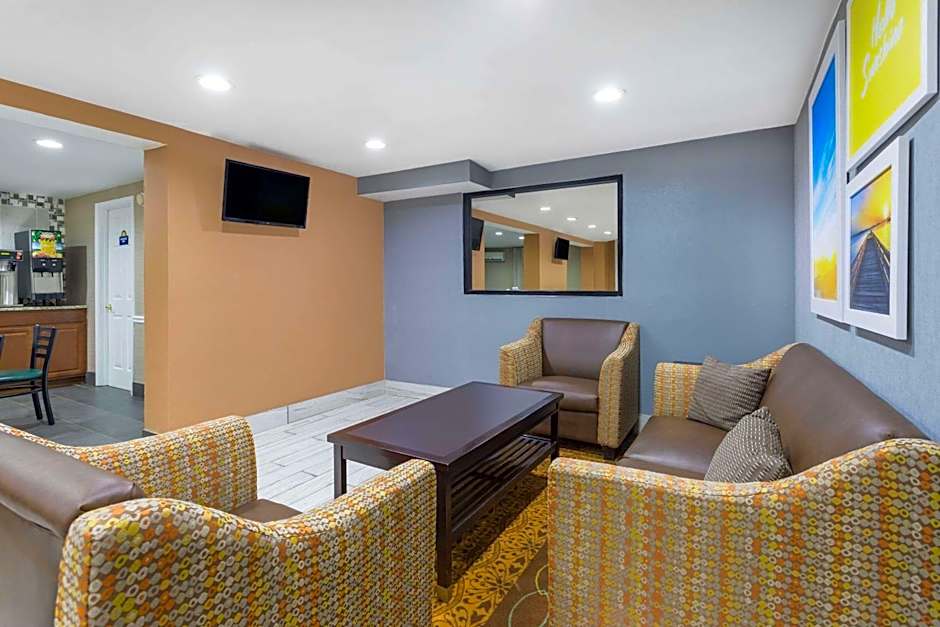 Days Inn by Wyndham Newberry