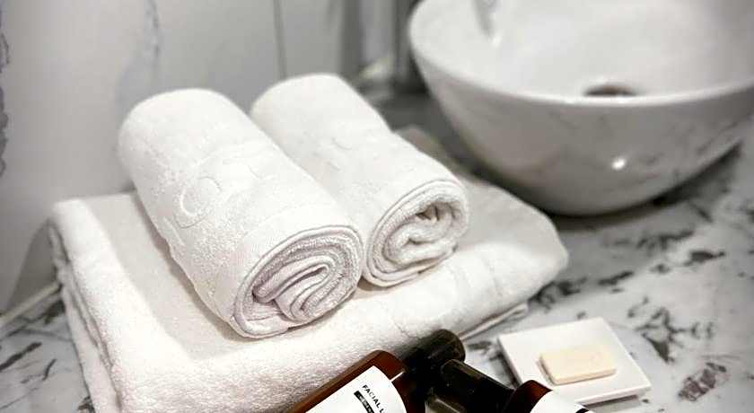 Hotel24ST.UrbanBrown Seosan lakepark 