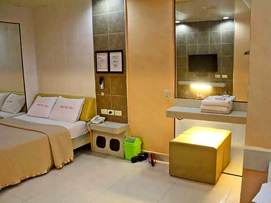 Mahal Kita Drive Inn