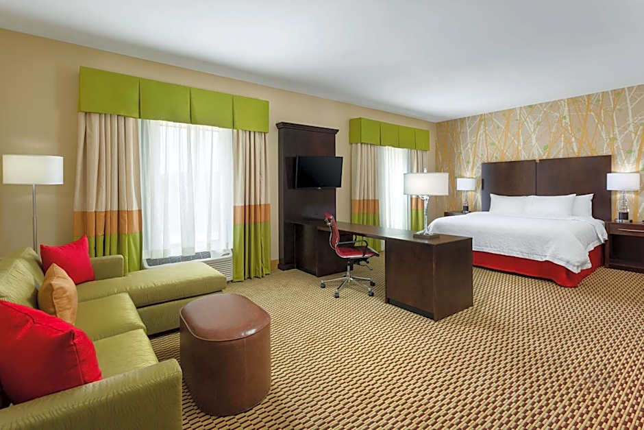 Hampton Inn By Hilton & Suites Williamsport - Faxon Exit