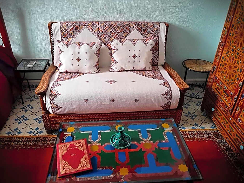 Riad Atika Mek