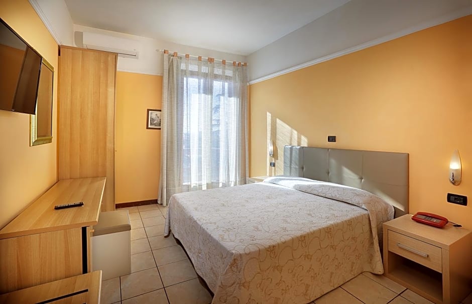 Hotel Salus