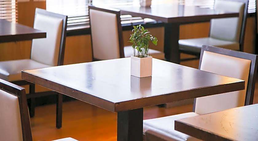 Royal Inn Taipei Nanxi - MRT Zhongshan Station