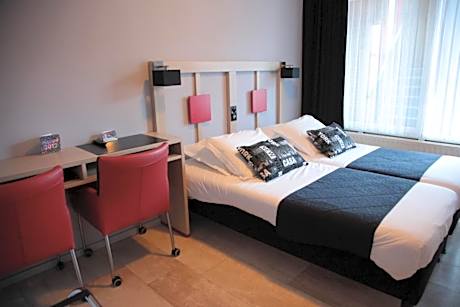 Standard Double Room (Pets not Allowed)