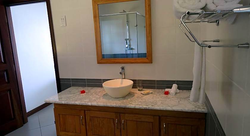 Sailfish Beach Villas