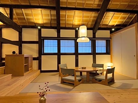 Deluxe One-Bedroom Suite