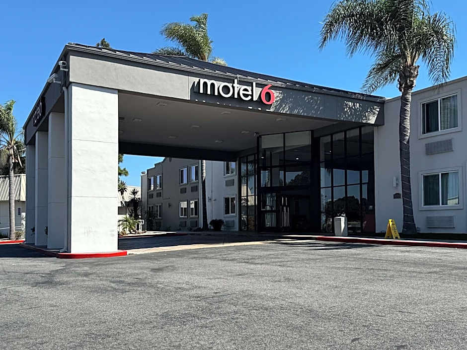 Studio 6 Suites Carson, CA