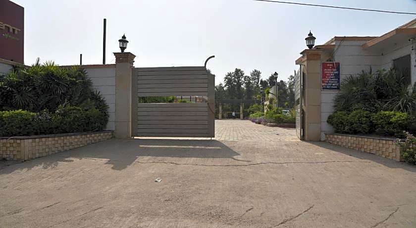 Opulent By Udman Chattarpur