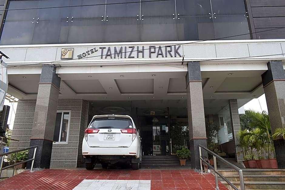 Hotel Tamizh Park