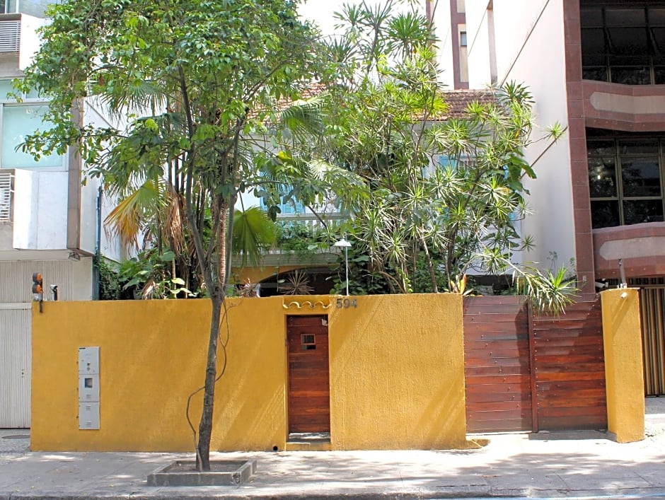 Mango Tree Ipanema Hostel