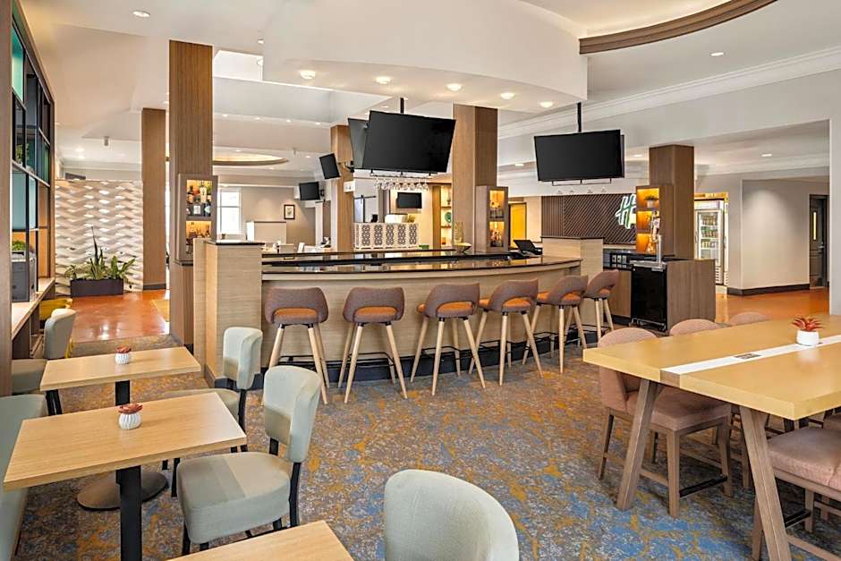 Holiday Inn Hotel & Suites Maple Grove Northwest Minneapolis-Arbor Lakes By IHG