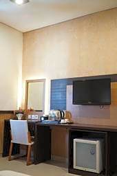 Paris Day Hotel