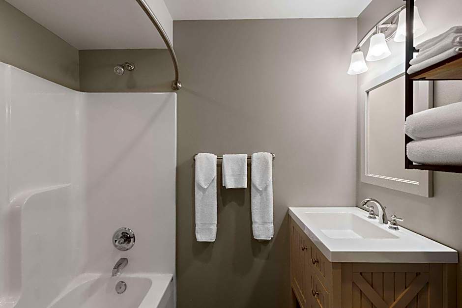 Days Inn by Wyndham Kill Devil Hills Oceanfront - Wilbur