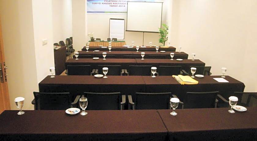 Top Hotel Manado By Gran Puri