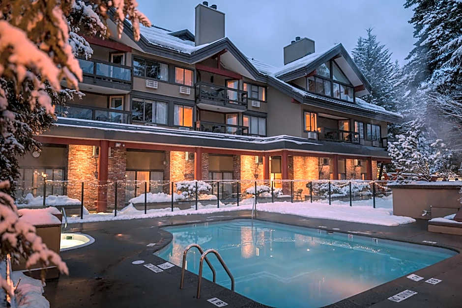 Whistler Village Inn & Suites