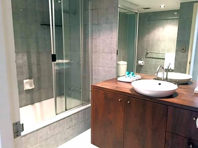 Genesis Apartments by Gold Coast Premium