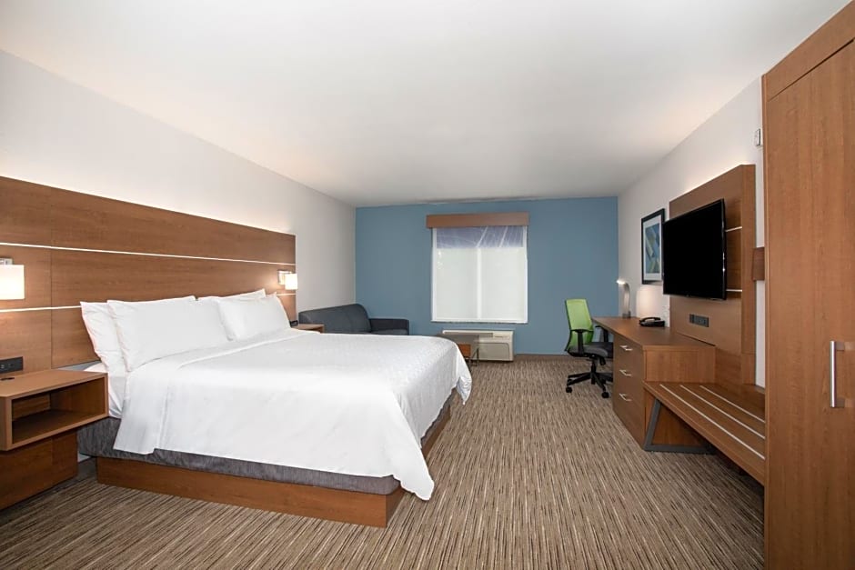 Holiday Inn Express & Suites Yosemite Park Area