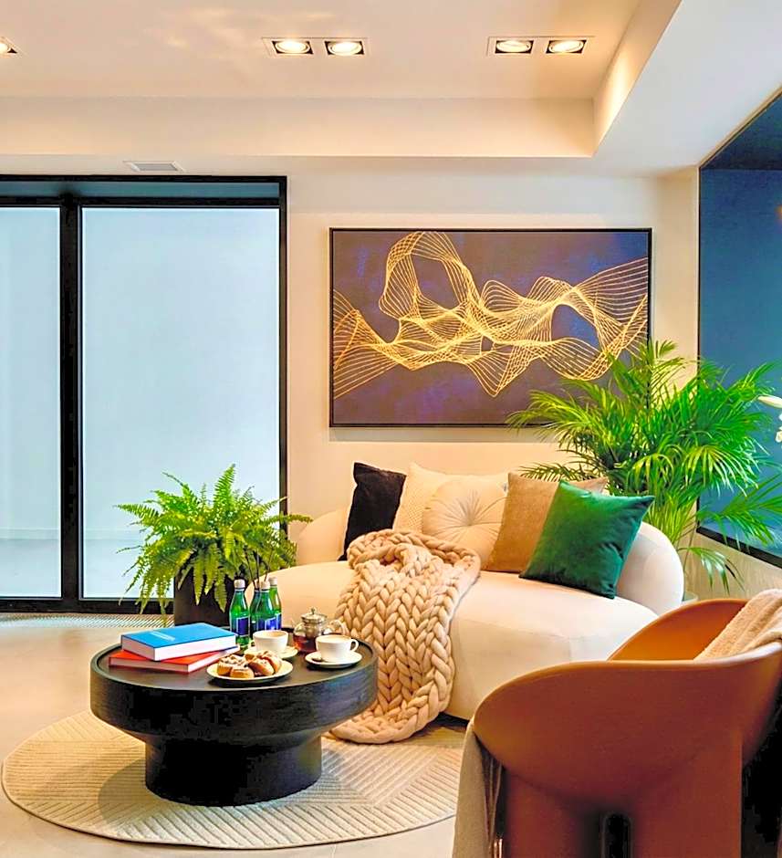 Saint Martin by Y3 Hotels, Old Town with Wellness