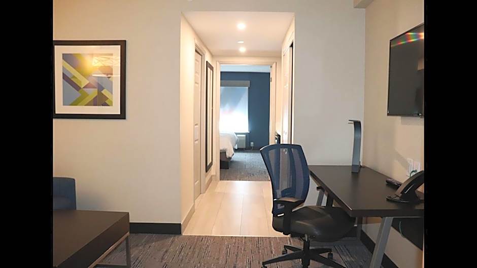 Holiday Inn Express Brampton By IHG