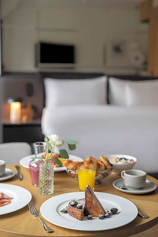 Almanac X Alcron Prague