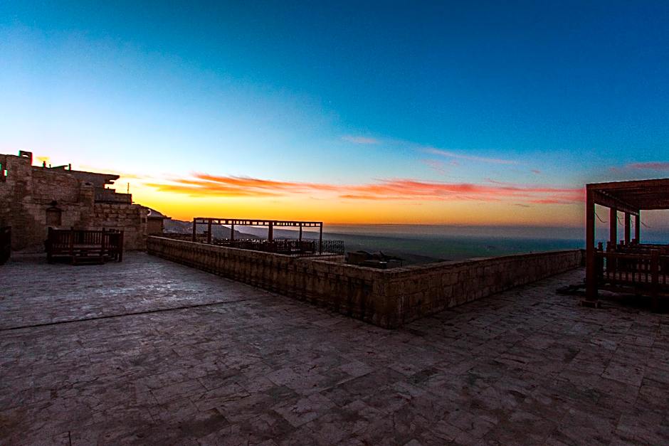 Mardius Tarihi Konak