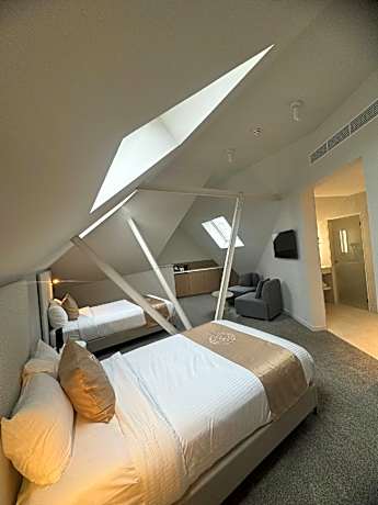 Attic Twin Room