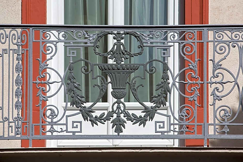 HOTEL ARVERNA VICHY - ClT'HOTEL