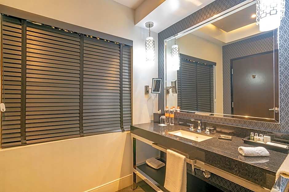 K Tower Boutique Hotel By Lucerna