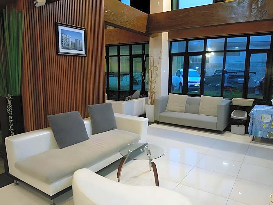 IZEN Budget Hotel & Residences