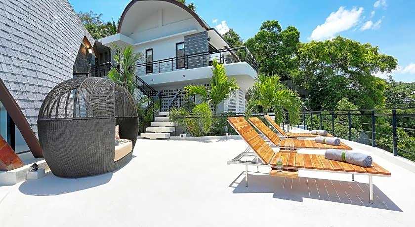 Villa Moonshadow