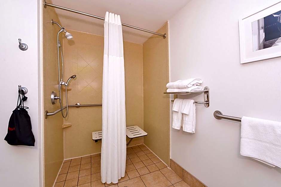 Hampton Inn By Hilton & Suites Wilmington