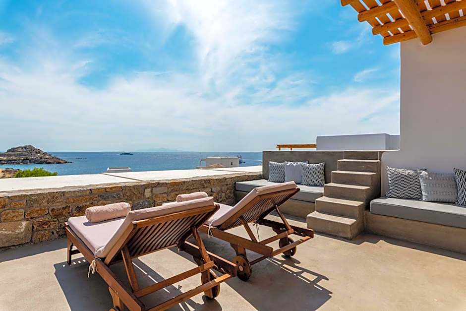 Trinity Mykonos - Beachfront Villa