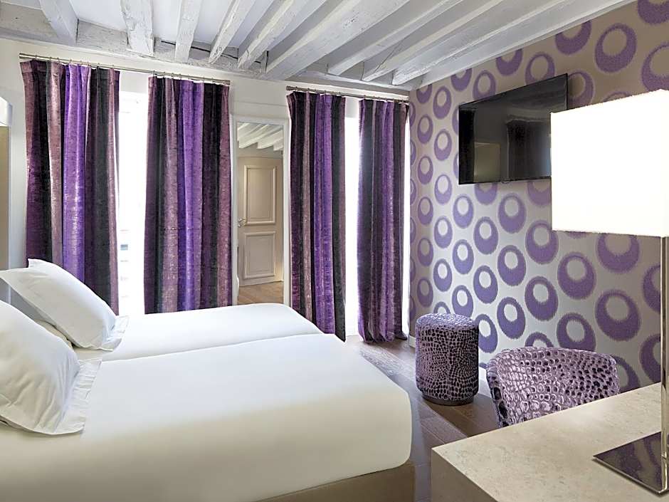 Hotel Jacques De Molay