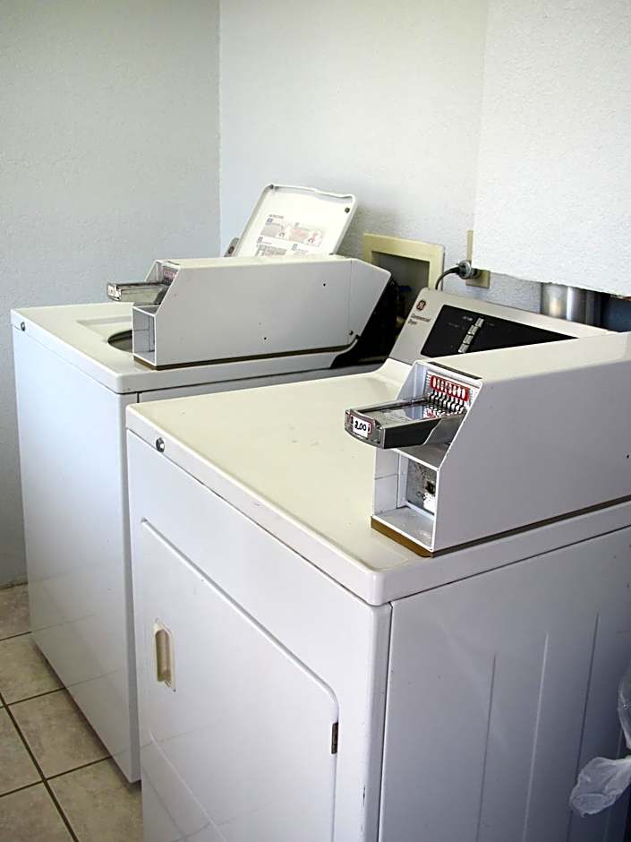 Super 8 by Wyndham Dumas TX