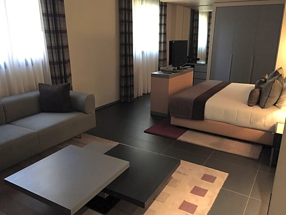 Le Bristol Hotel
